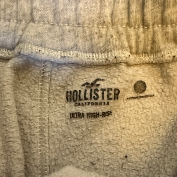 Hollister Women's Light Gray Athletic Shorts - Picture 2 of 3